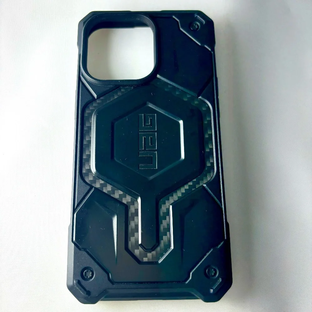UAG - Monarch Pro Series Case with Magsafe for Apple iPhone 15 Pro Max - Carbon